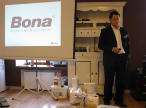 Семинар компании Bona паркетная химия представитель Бона